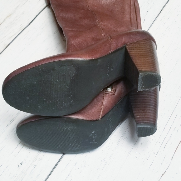 Fossil | Tall | Brown Distressed  |Leather Boots - Picture 5 of 9